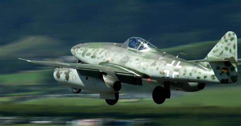 Messerschmitt Me 262 in flight