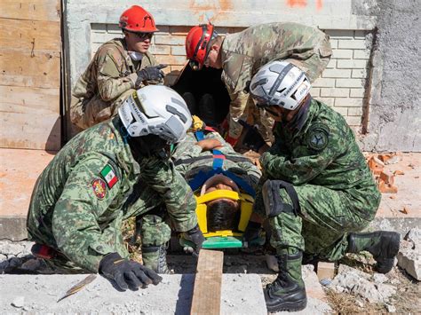 Mexican Military Training