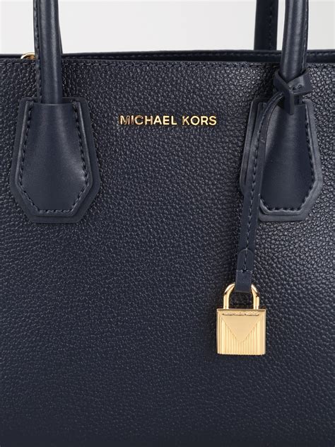 Michael Kors Navy Blue Bag Design