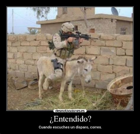 Militares con WhatsApp