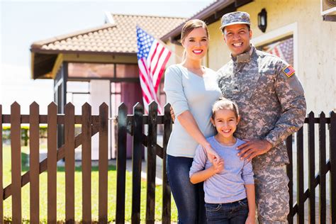 A military family during a homecoming