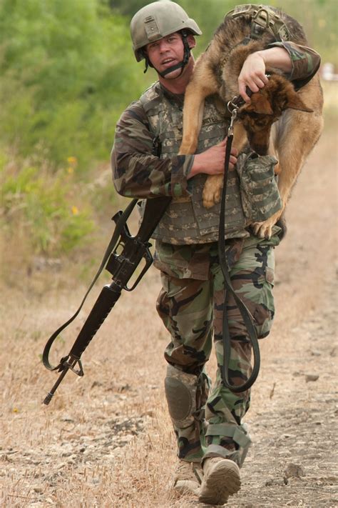 MWD Handler Explosive Detection with Dog