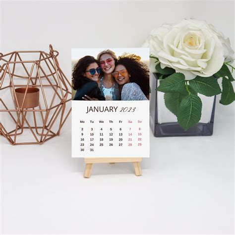 Mini calendar features