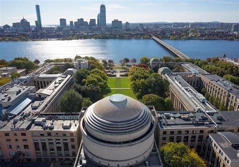 MIT University