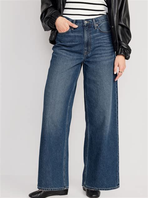 Modern Twists on Old Navy Baggy Jeans