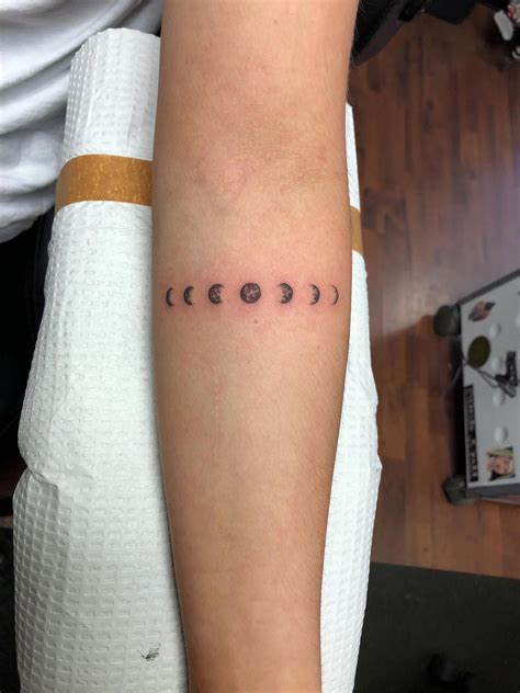 Description of Moon Phase Tattoos