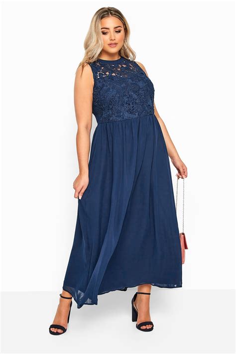 Benefits of Navy Maxi Dress