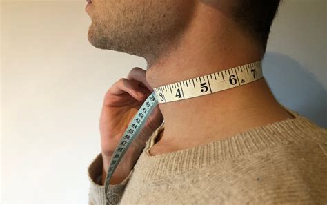 Neck circumference standards for USAF personnel