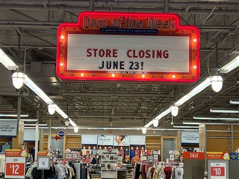 Old Navy Store Closures 1