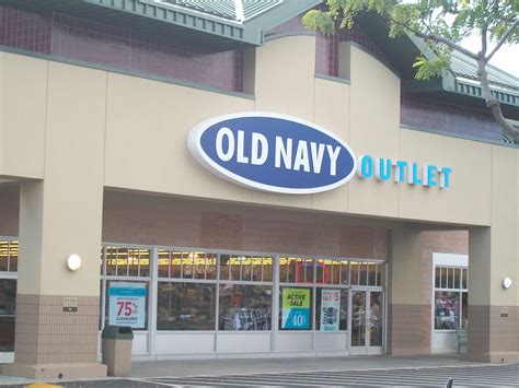 Old Navy Waikele Interior