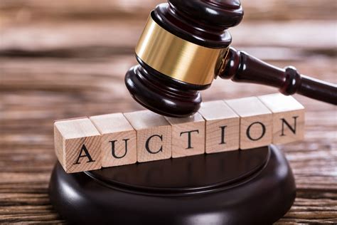 Online Auctions Image