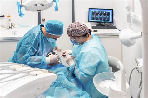 Oral Maxillofacial Surgeon Experience