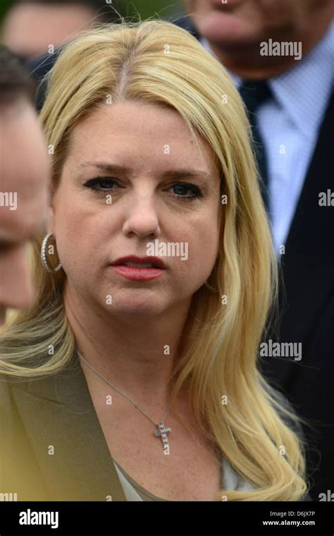 Pam Bondi Court Appearance