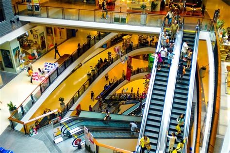 Pattaya shopping scene