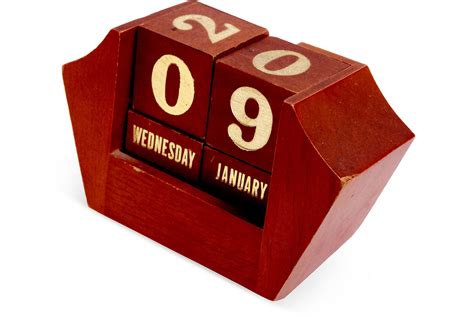 Perpetual Calendar Features