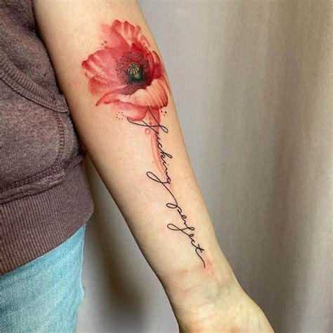 Poppy birth flower