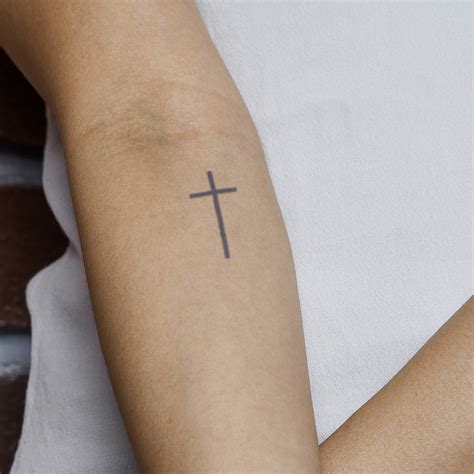 Popularity of Christian temporary tattoos