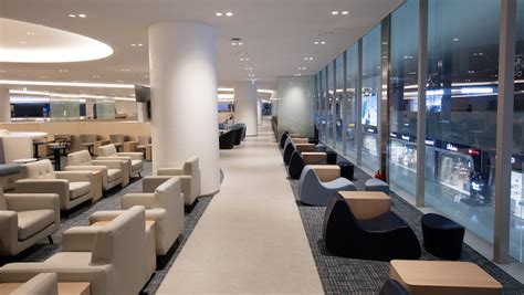 Korean Airlines Prestige Class lounge