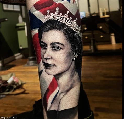 Description of Queen Tattoo Art