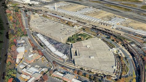 Reagan National Airport Parking Garage