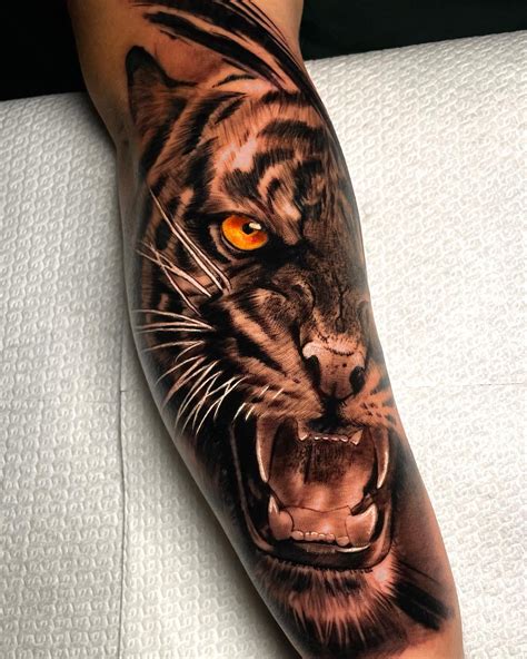 Realistic tattoos