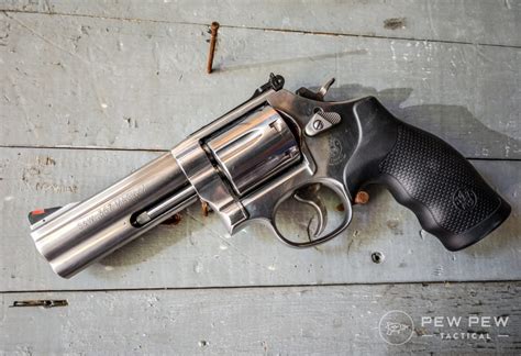 A reliable revolver with a versatile design