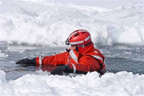 Rescue Swimmer Team