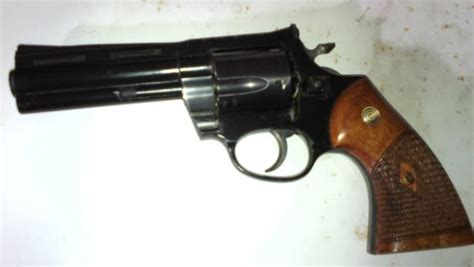 Revolver Caliber 9