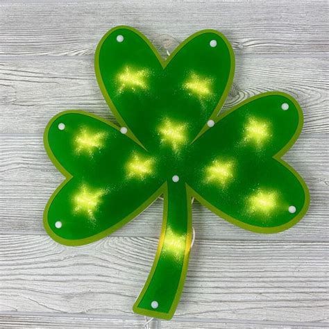 Shamrock wall art