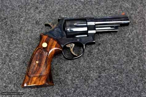 Shooting Smith & Wesson Model 57