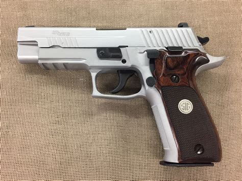 Elite Sig Sauer P226 model