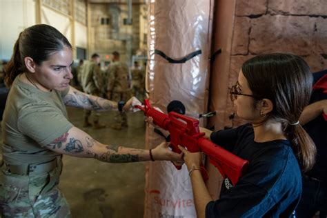 Simulated Combat Training in Marine Training