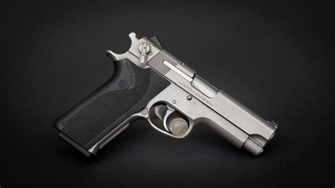 Smith & Wesson 4006