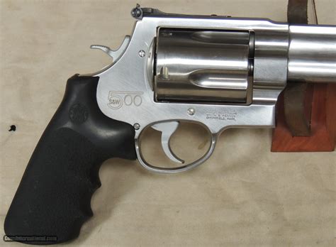 Smith & Wesson 500 Gallery Image 1