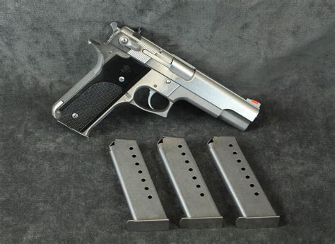 Smith & Wesson 645 Gallery 1