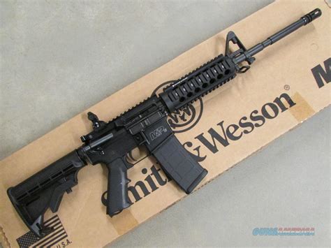 Smith & Wesson M&P AR-15 Gallery 5