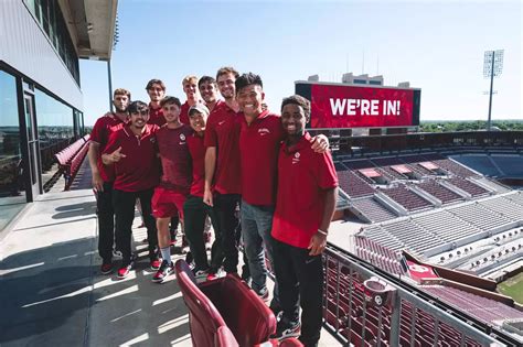 Sooner tennis team in action