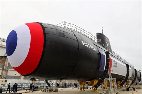 Sous-marin français en mer