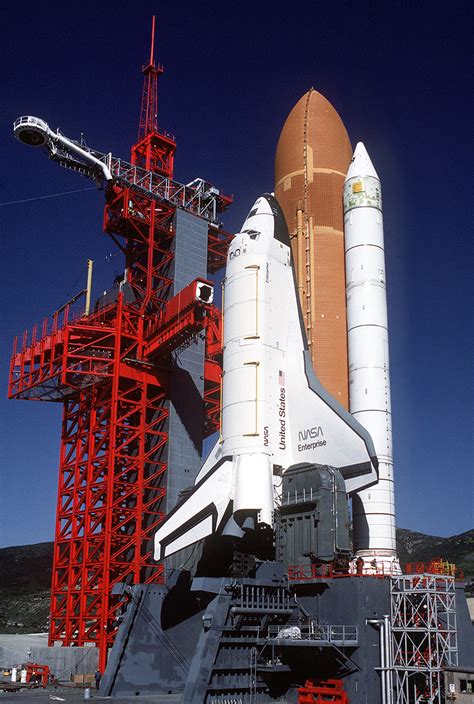 Image of a space shuttle