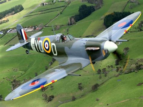 Spitfire Plane Gallery Image 10