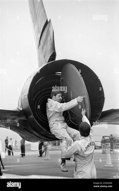 SR-71 Blackbird Maintenance