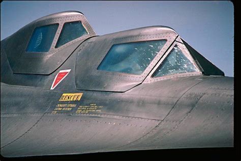 SR-71 Window Construction