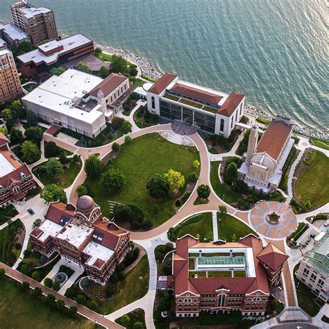 Staying Connected with the Loyola University Chicago Community