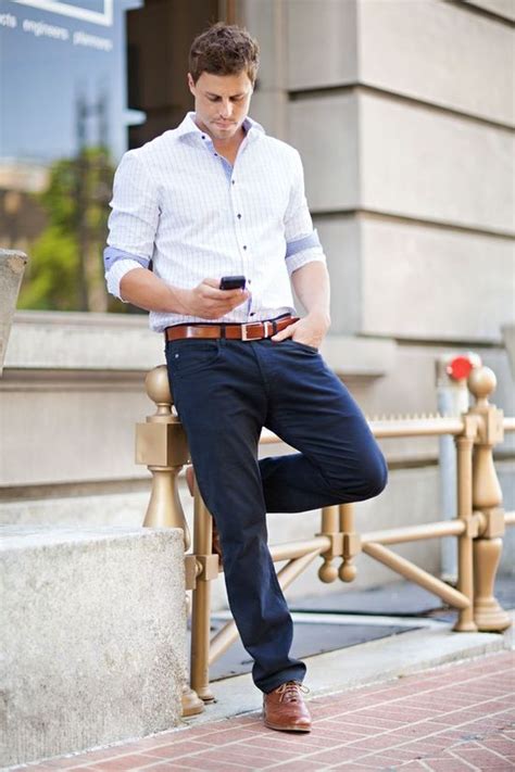 Navy pants styling ideas