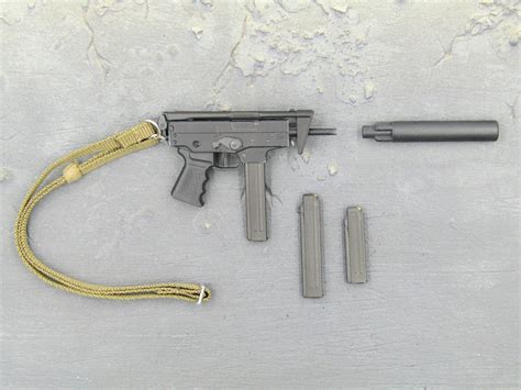 Submachine gun accessory