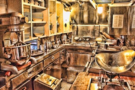 Submarine kitchen