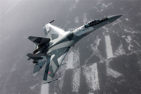 Sukhoi Su-35 Image 1