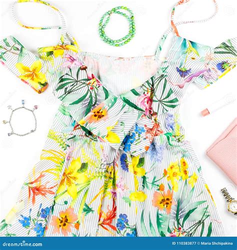 Summer dress accessories