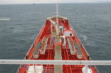 Navigation Systems of Tankers