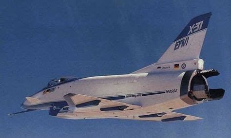 X-31 aircraft with thrust vectoring